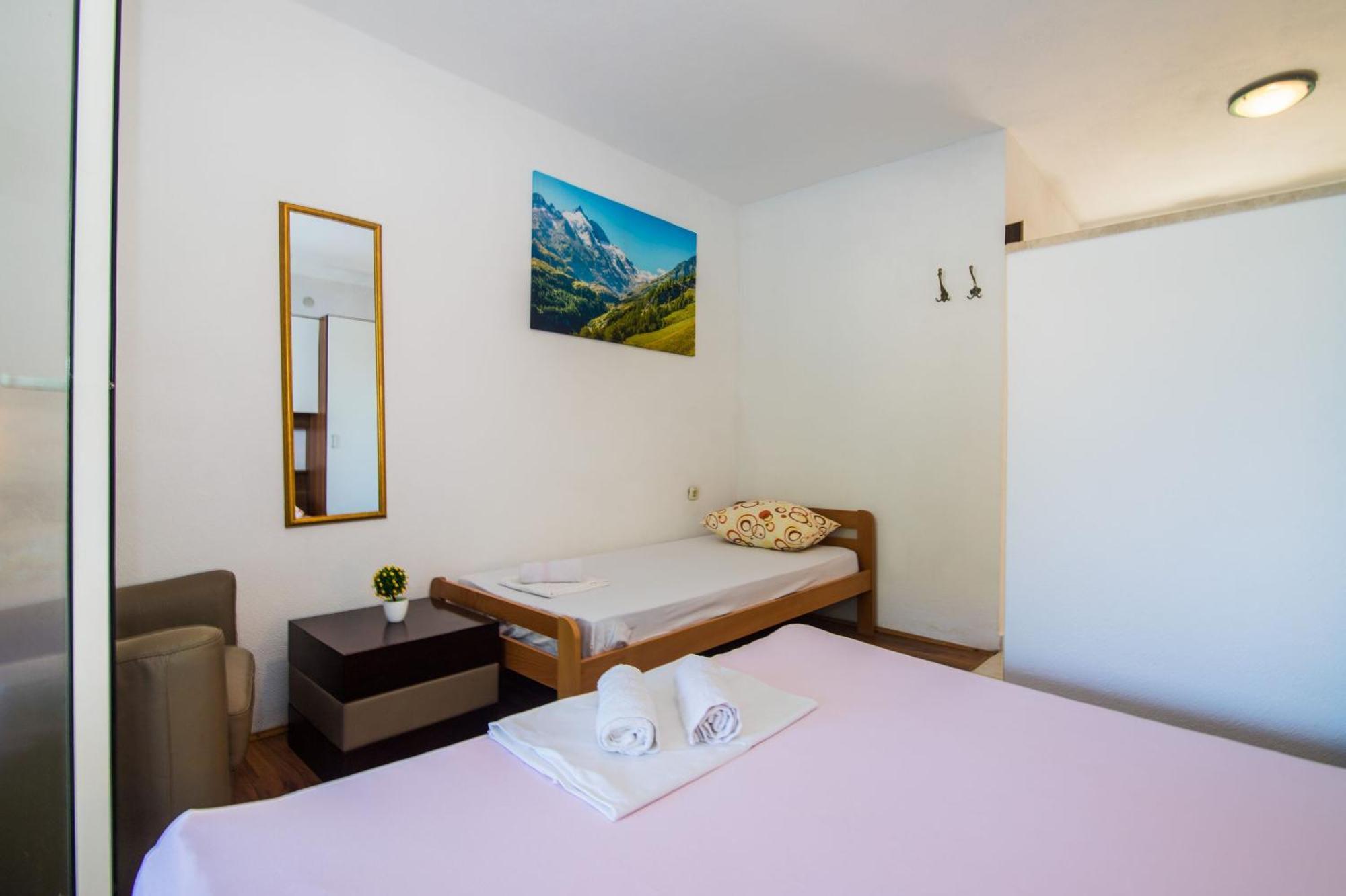 Apartments Jelena Bogomolje 外观 照片